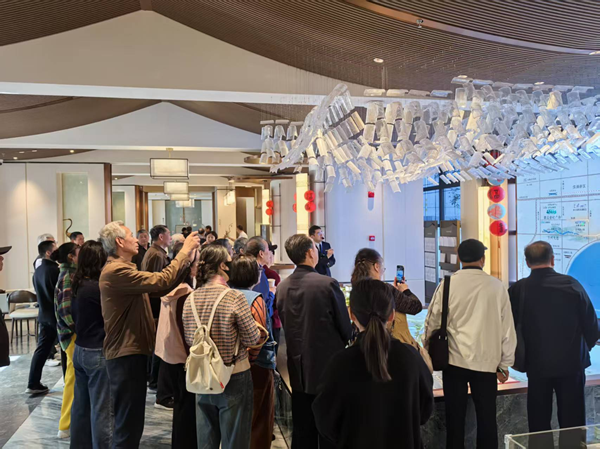 康养+旅游，，，激活墟落振兴新引擎